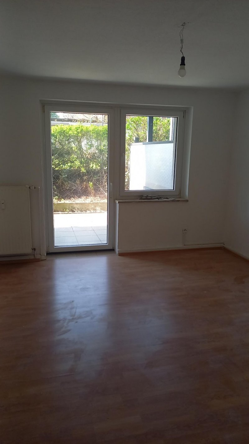Kleine Wohnung mit großer Terrasse und Abstellraum!