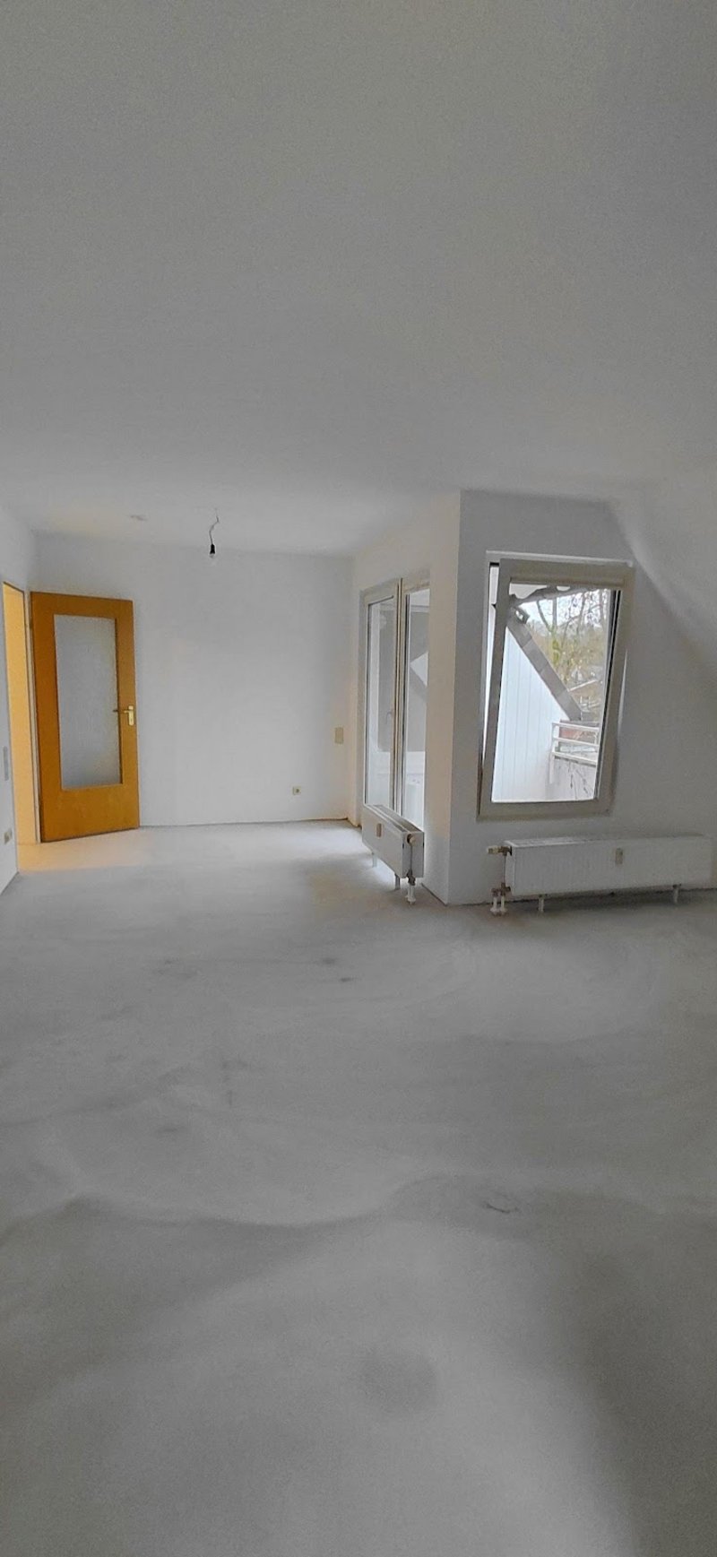 Vermietung an Personen ab 60 Jahre - Barrierefreie 2-Zimmerwohnung in Düsseldorf-Holthausen