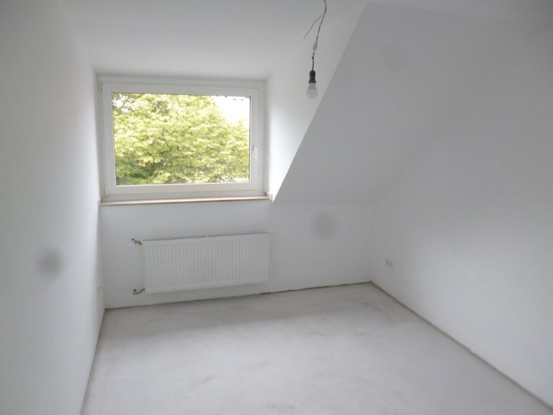 Sanierte 3-Zimmer Wohnung im D-dorfer Hafen!
