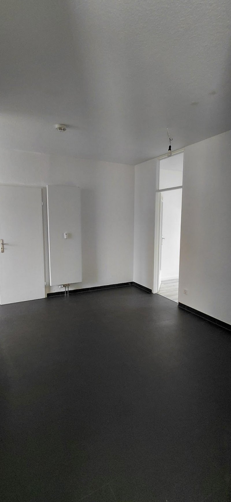 Schöne 3-Zimmerwohnung in gepflegten Mehrfamilienhaus sucht neuen Mieter.