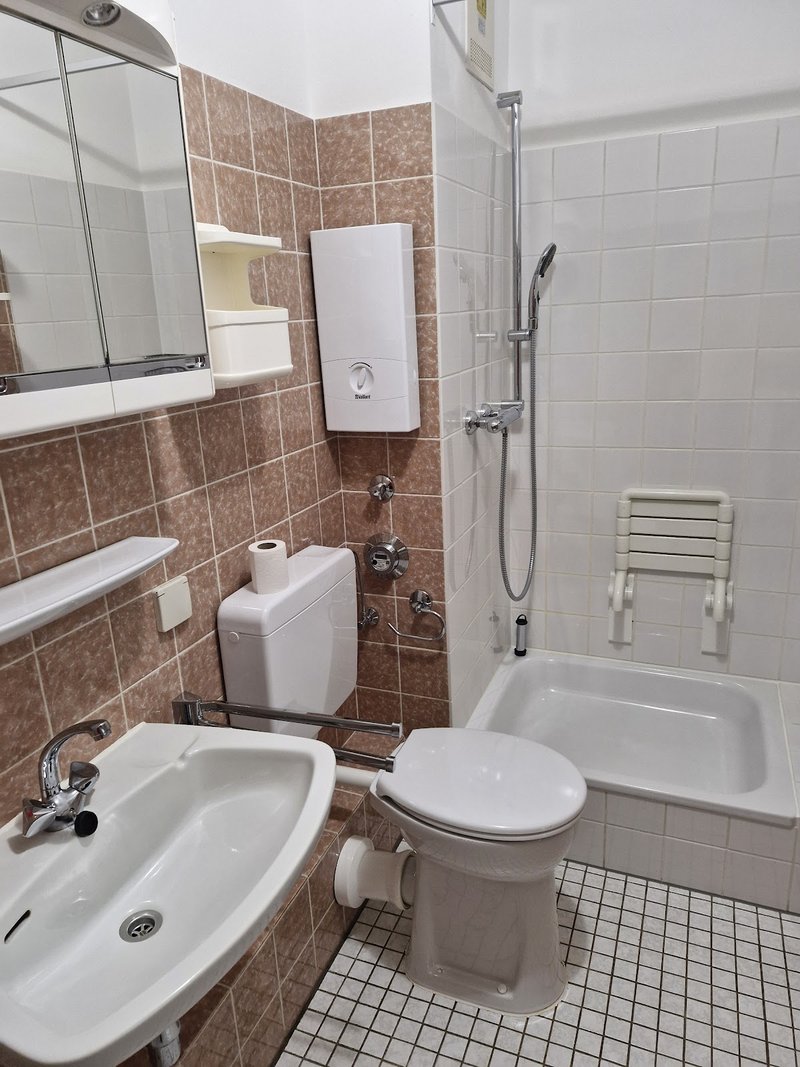 Gemütliche 2-Zimmer Wohnung mit Balkon in Wipperfürth ab 60 Jahren und mit  WBS!!