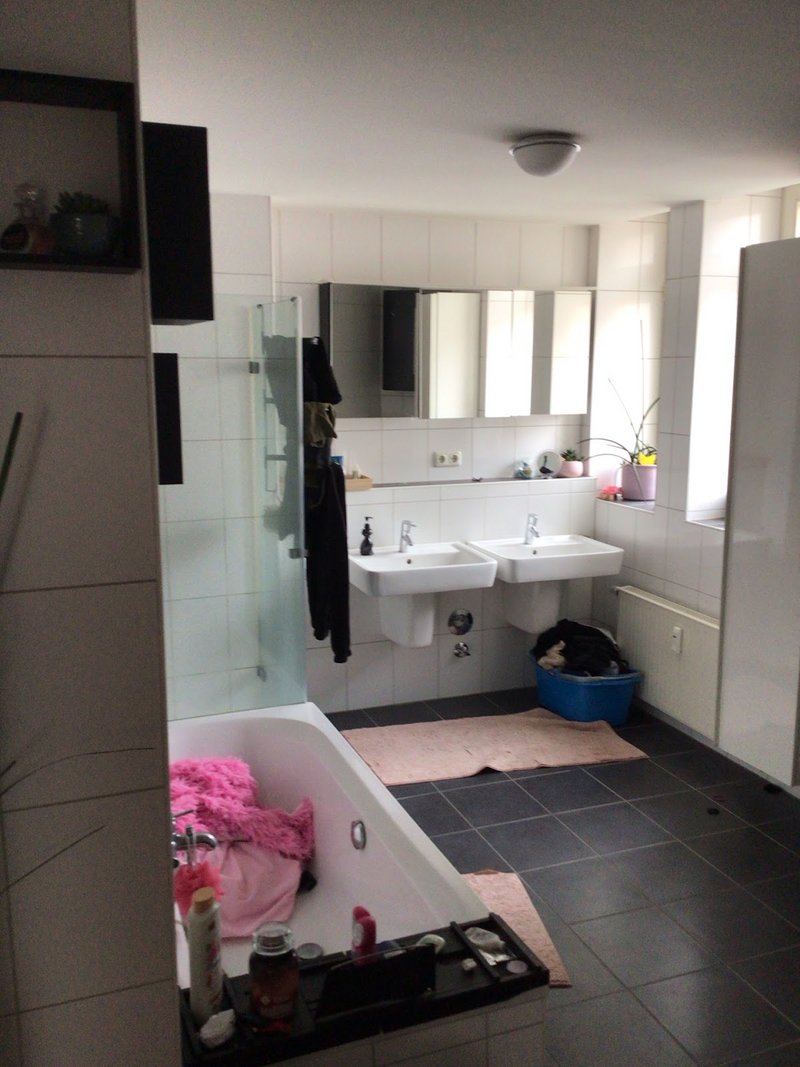 Wunderschöne großzügige Wohnung sucht neue Mieter!